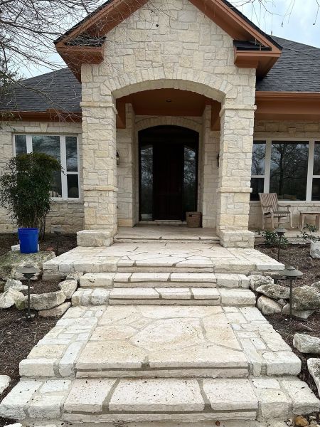 How to Remove Red Clay and Hard Water Stains from College Station Brick Homes