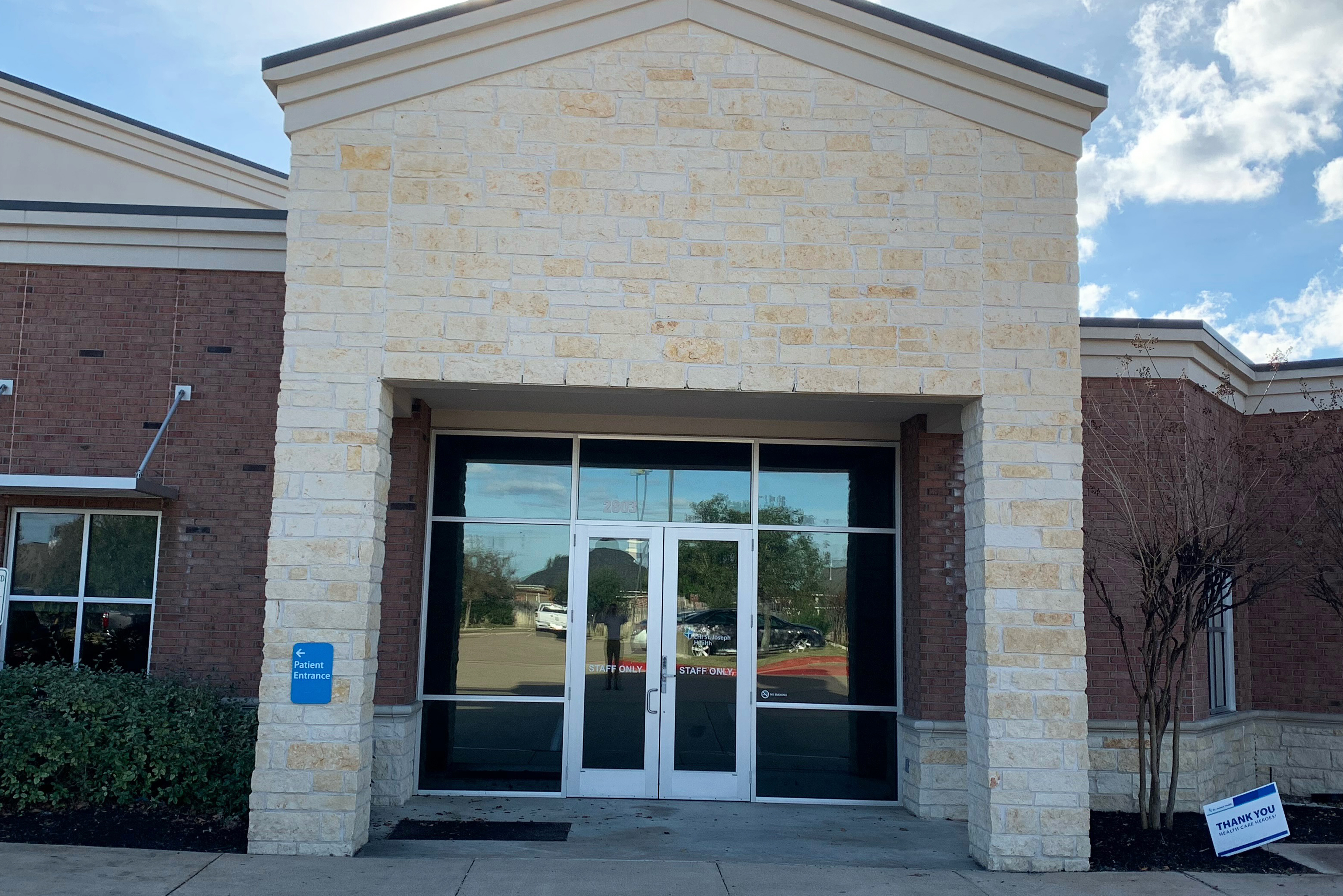 Building Washing a Professional Medical Building in College Station, TX